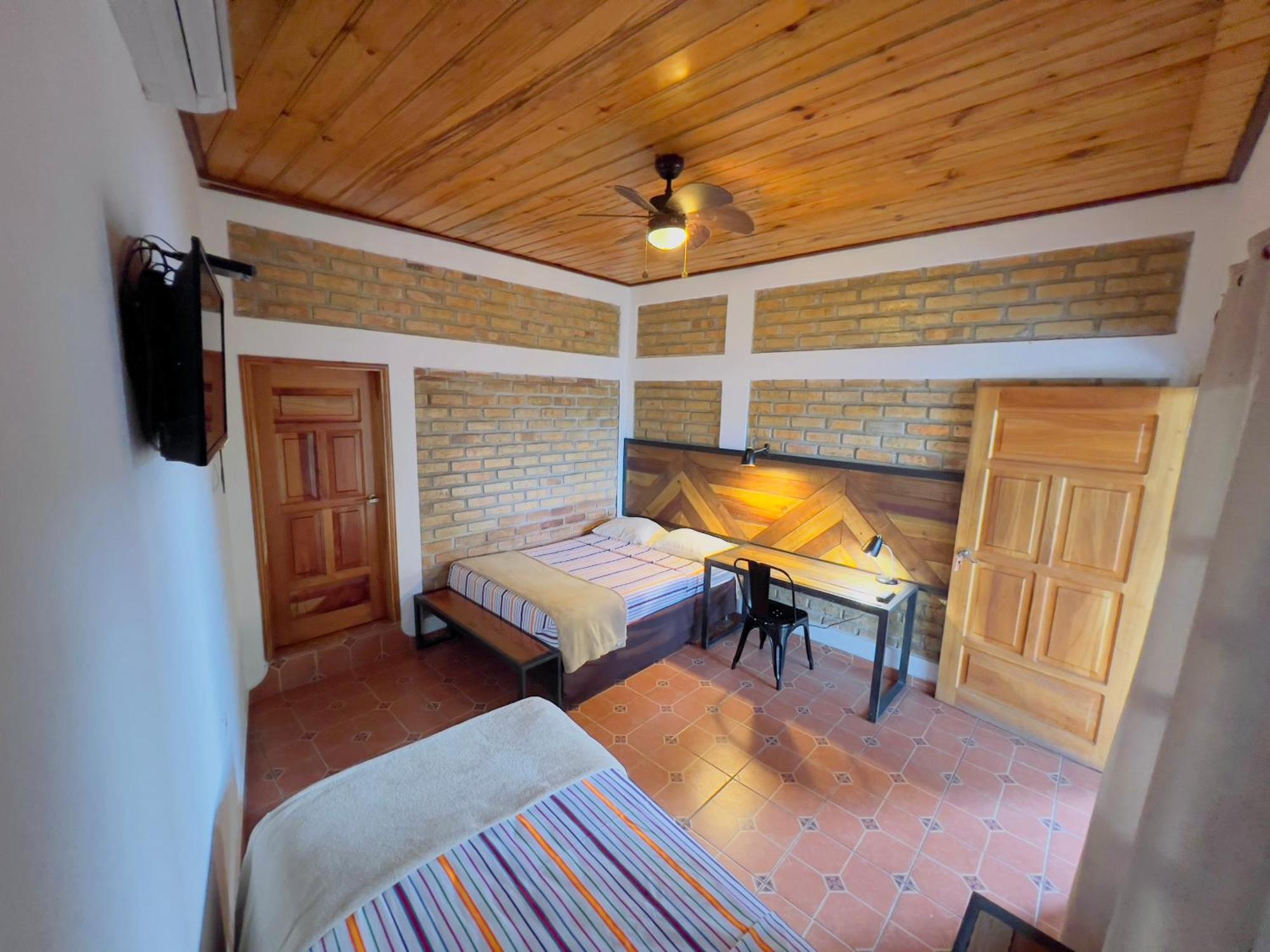 Jardin Cafe Hotel & Restaurant Gracias Bagian luar foto