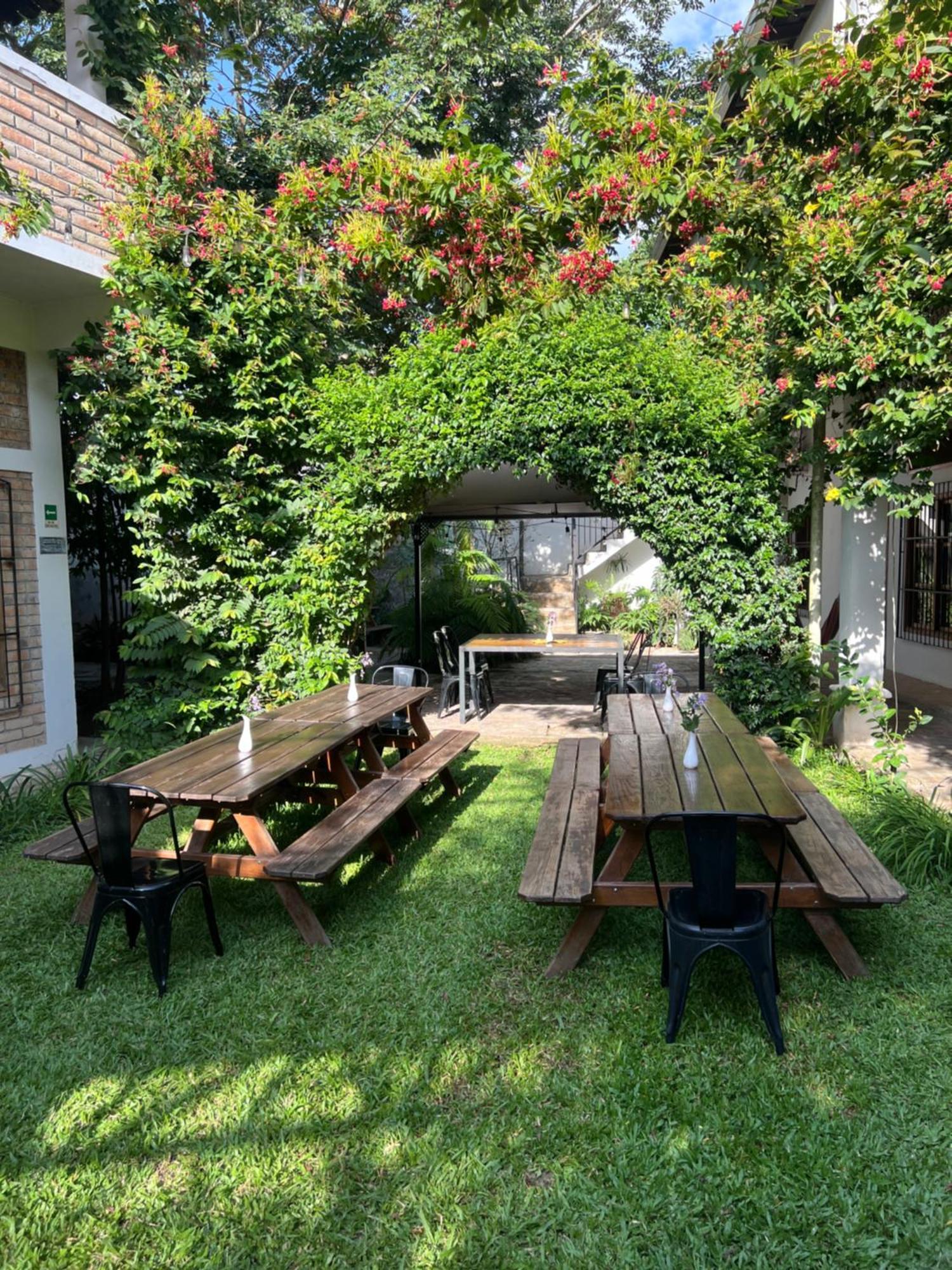 Jardin Cafe Hotel & Restaurant Gracias Bagian luar foto